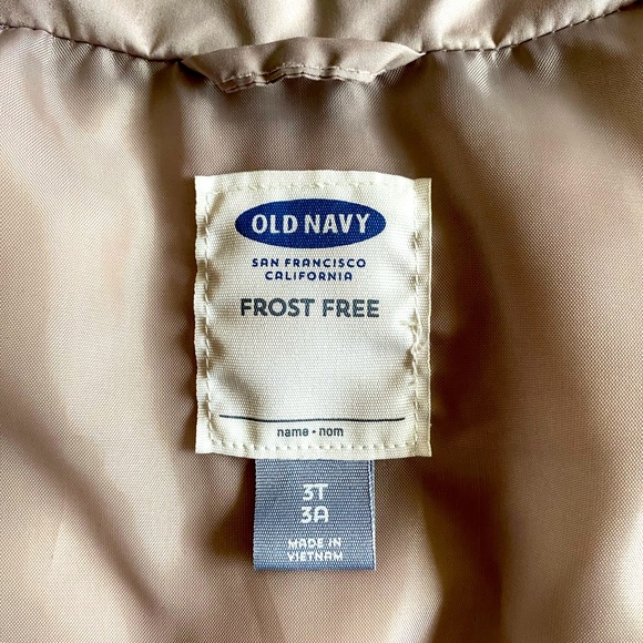 OLD NAVY FROST FREE VEST - Picture 4 of 7